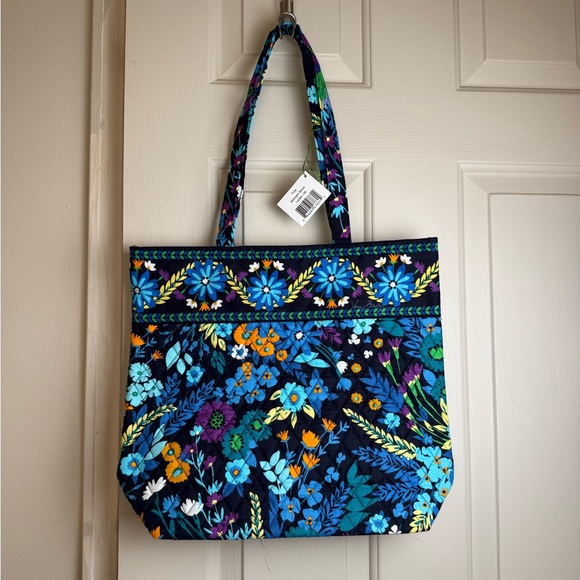 NWT Vera Bradley Midnight Blues Tote Bag RETIRED pattern - Picture 1 of 9